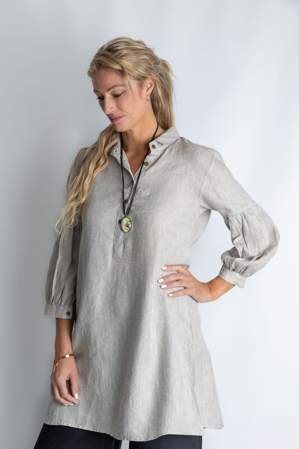 Regal Reverie mutton sleeve dress