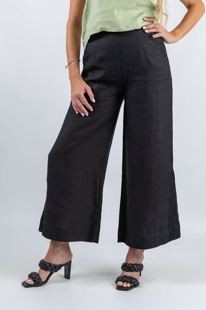 Ripple Wide-leg Pant in Black - Attires