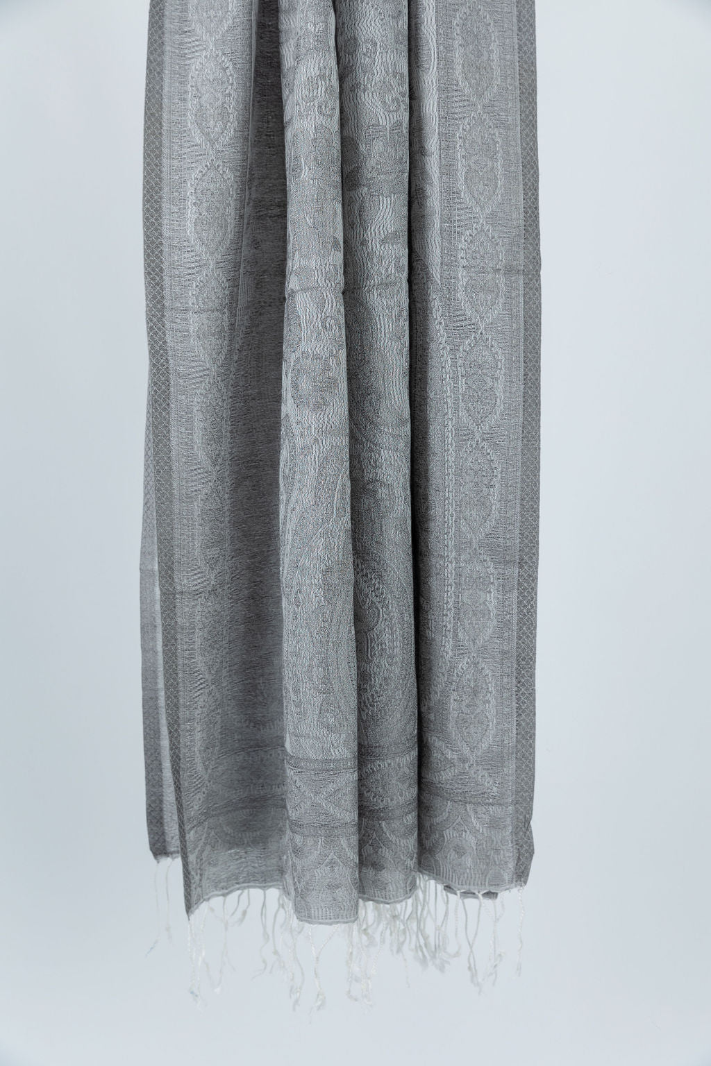 Timeless Elegance: Wool-Silk Blend Scarf in Grey - Attires