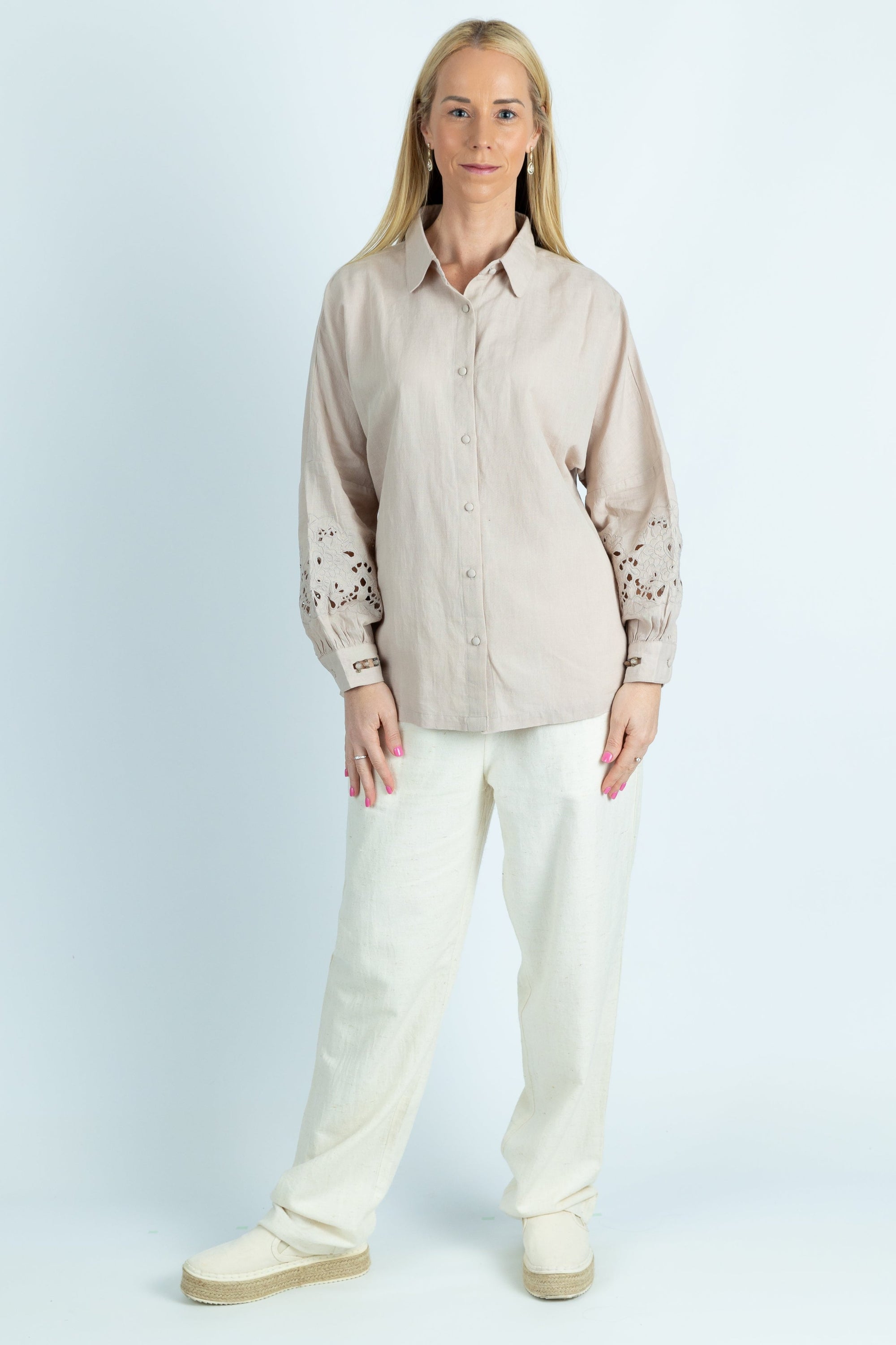 Aeson cutwork shirt in Cotton Linen - Attires