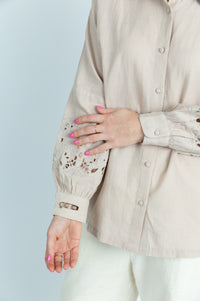 Aeson cutwork shirt in Cotton Linen - Attires