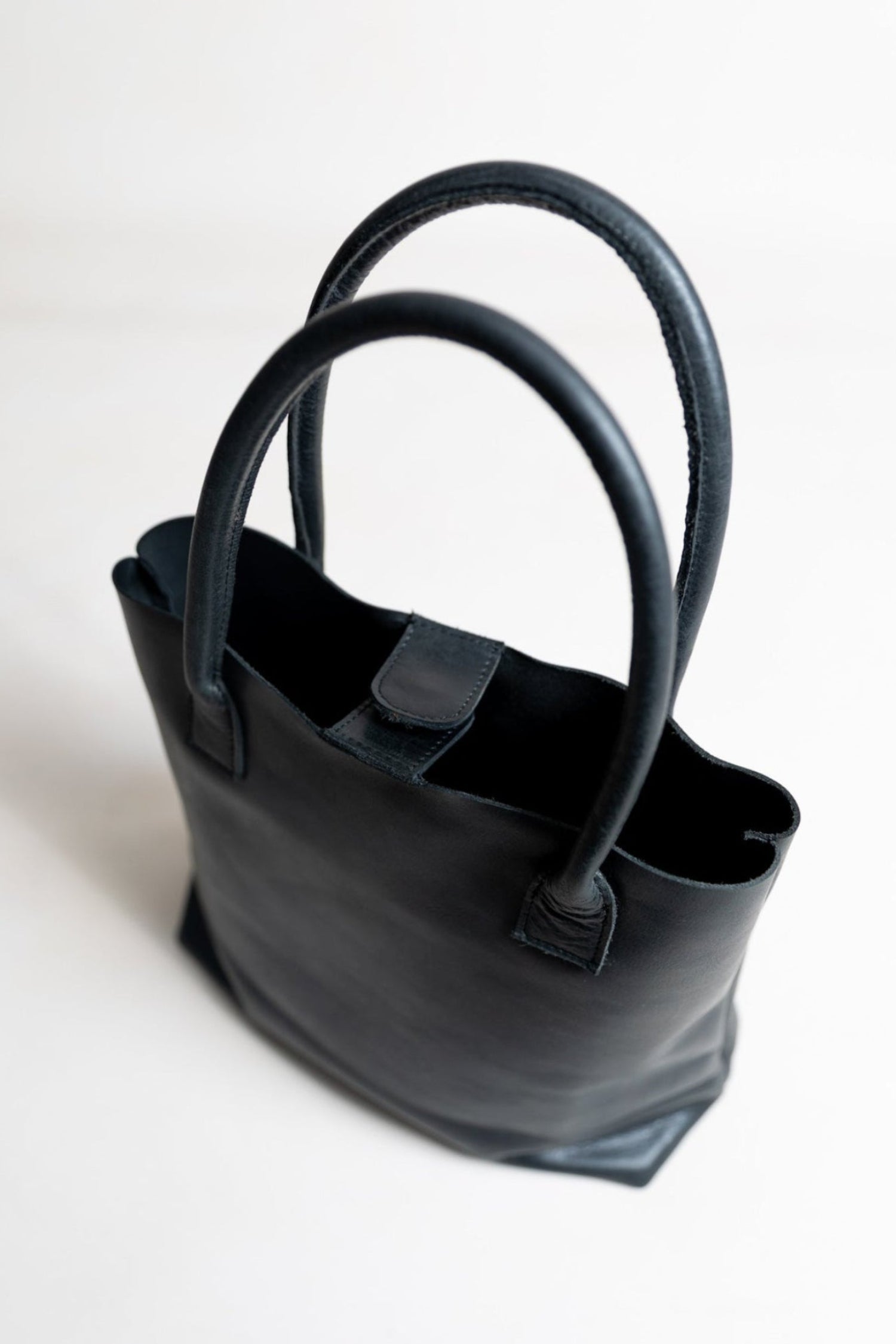 Bellara Leather Handbag - Ellora