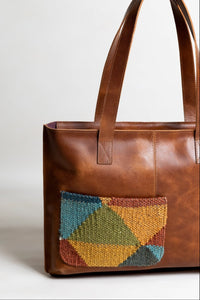 Liora - Leather hand bag with strap - Ellora