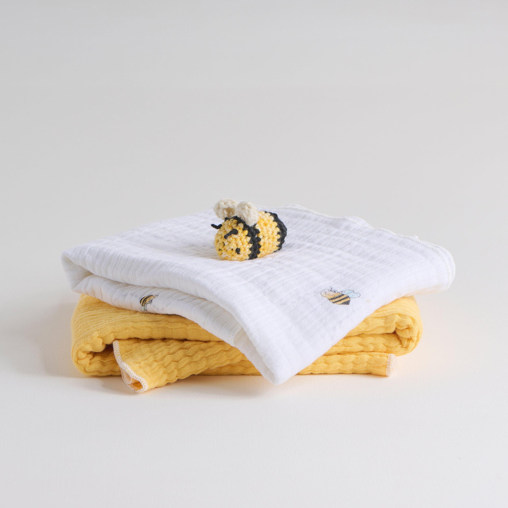 Bee-Loved Baby bath towel - set of 2 - Attires