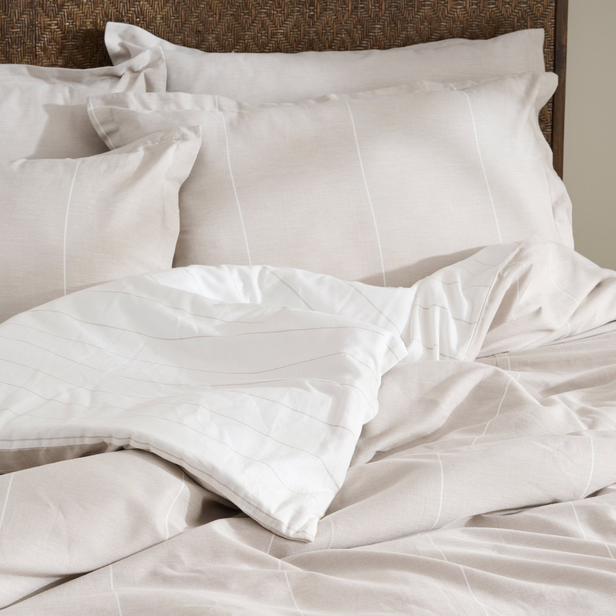 Platinum Pearl - GOTS Certified Bed set (Duvet Cover, Flat sheet, Pillow case and Pillow Sham)
