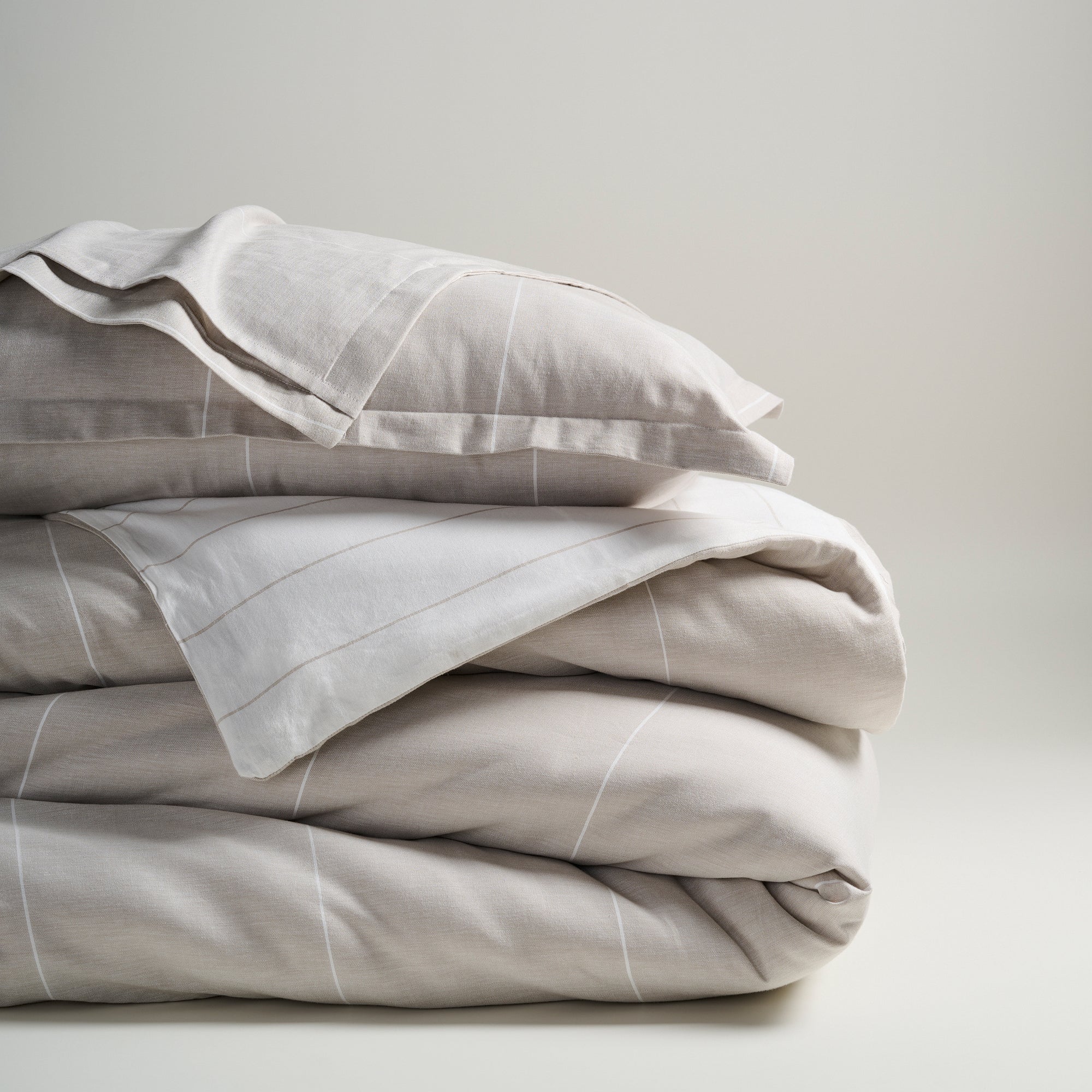 Platinum Pearl - GOTS Certified Bed set (Duvet Cover, Flat sheet, Pillow case and Pillow Sham)