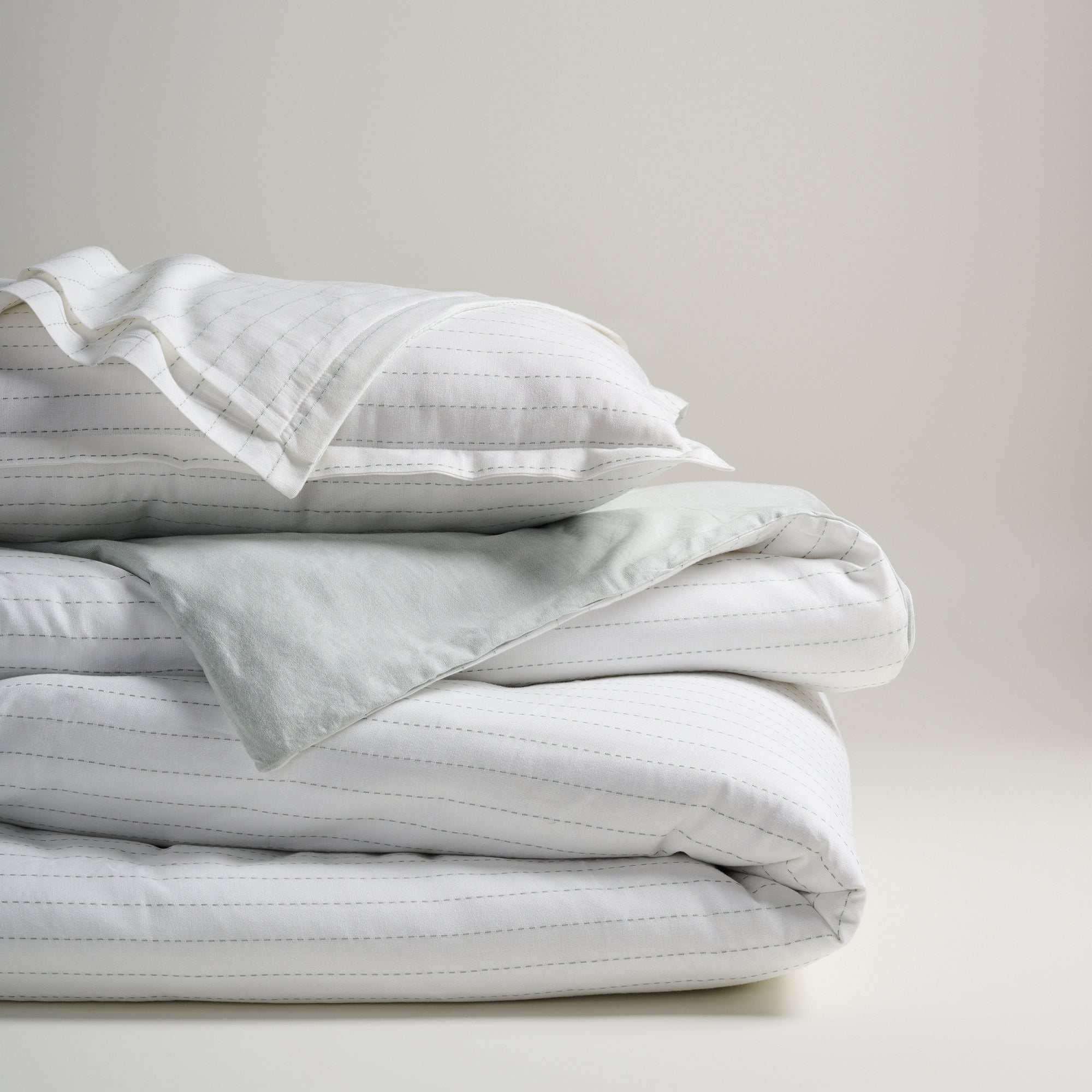 Antique Lace - GOTS Certified Bed set (Duvet Cover, Flat sheet, Pillow case and Pillow Sham)