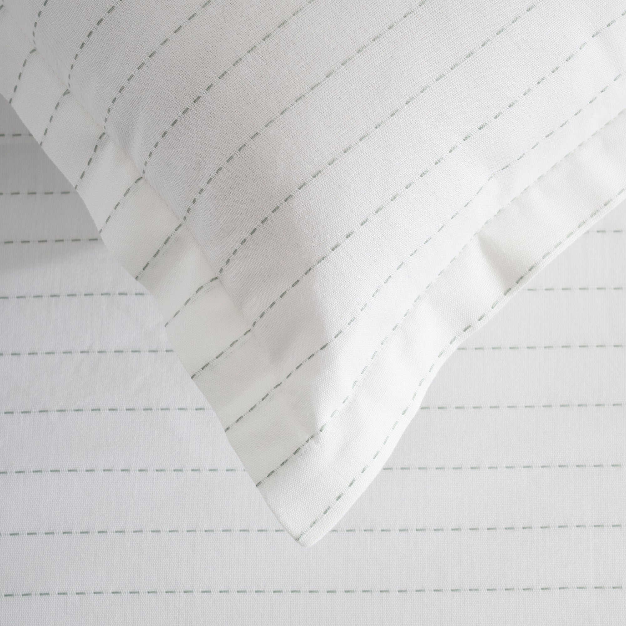 Antique Lace - GOTS Certified Bed set (Duvet Cover, Flat sheet, Pillow case and Pillow Sham)