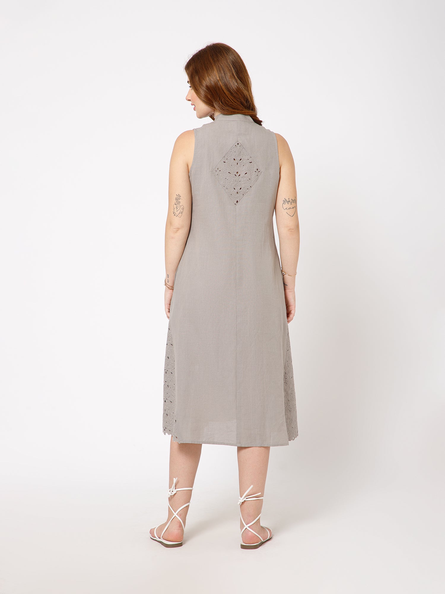 Yana Relaxed Linen Midi Dress - Ellora